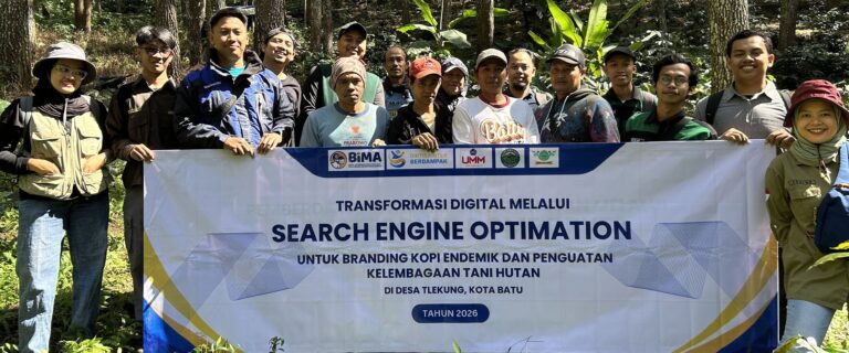 Dosen UMM bersama Mahasiswa Dorong Penguatan Kelembagaan Tani Hutan melalui Program Branding Kopi Endemik di Desa Tlekung